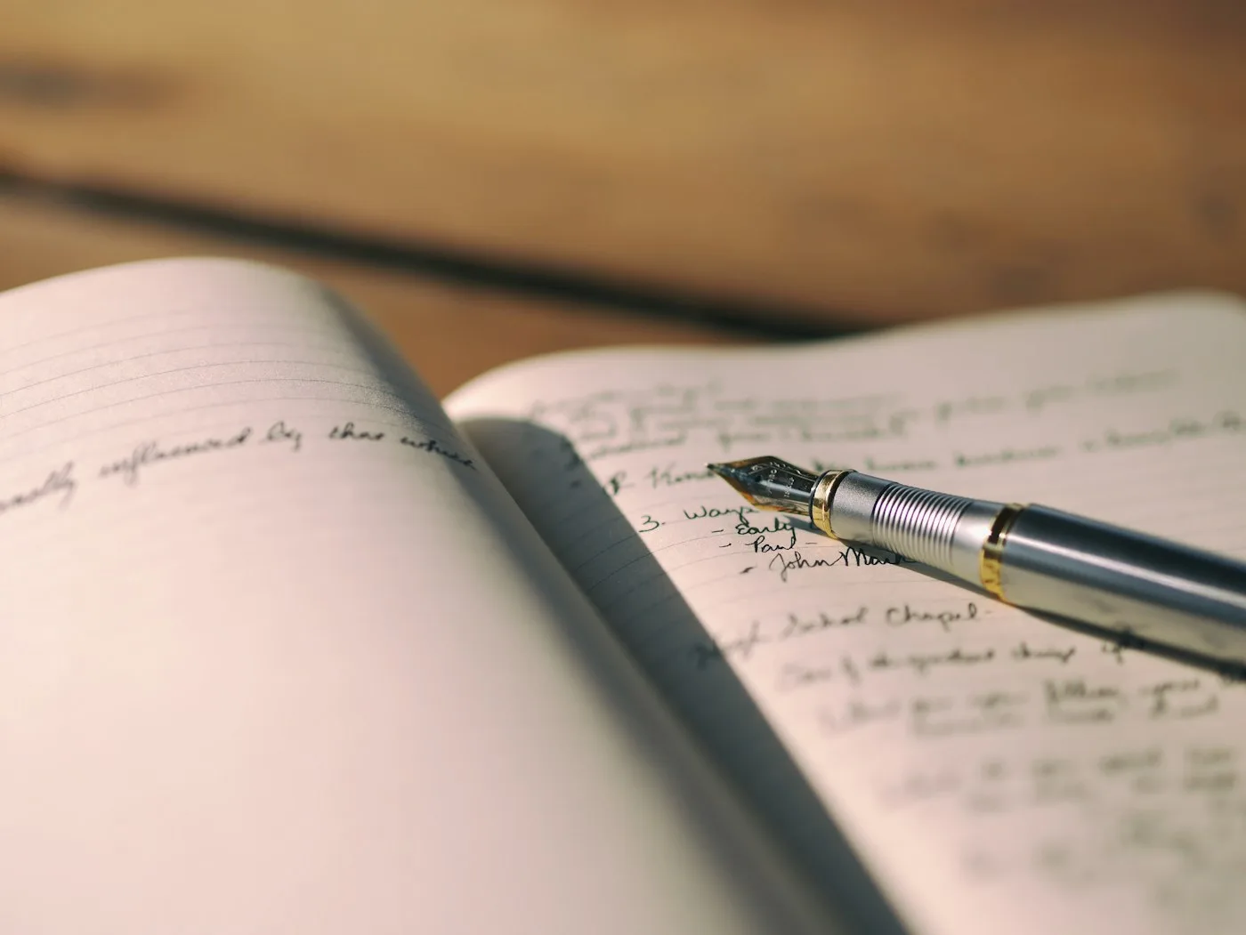 Ecrire son journal intime à la main, bienfaits